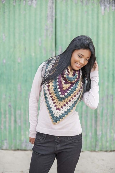 HALF GRANNY SQUARE SCARF