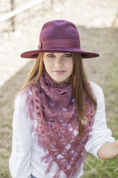 LACE TRIANGLE SCARF